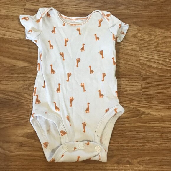 Baby Girl Short Sleeve One Piece Lot Of 7 Size 3-6M Mixed Patterns - Picture 5 of 16